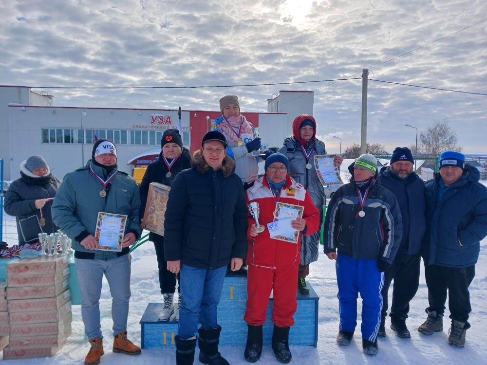 17 февраля на стадионе МБОУ СОШ р.п. Шемышейка прошла районная лыжная эстафета на призы главы Шемышейского района.